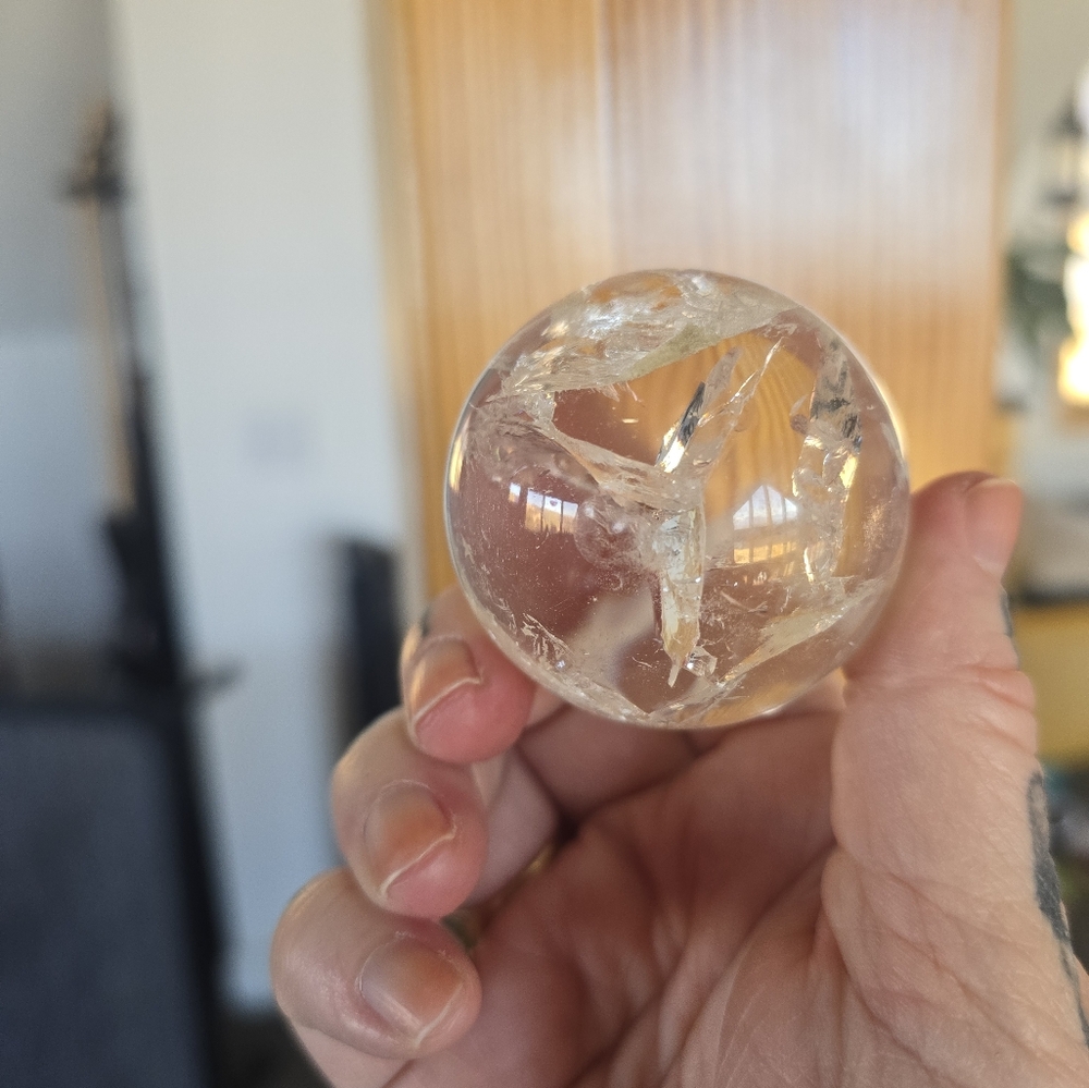 Quartz Crystal Sphere loads of fairy Rainbow Inclusions - Picture 7 of 11